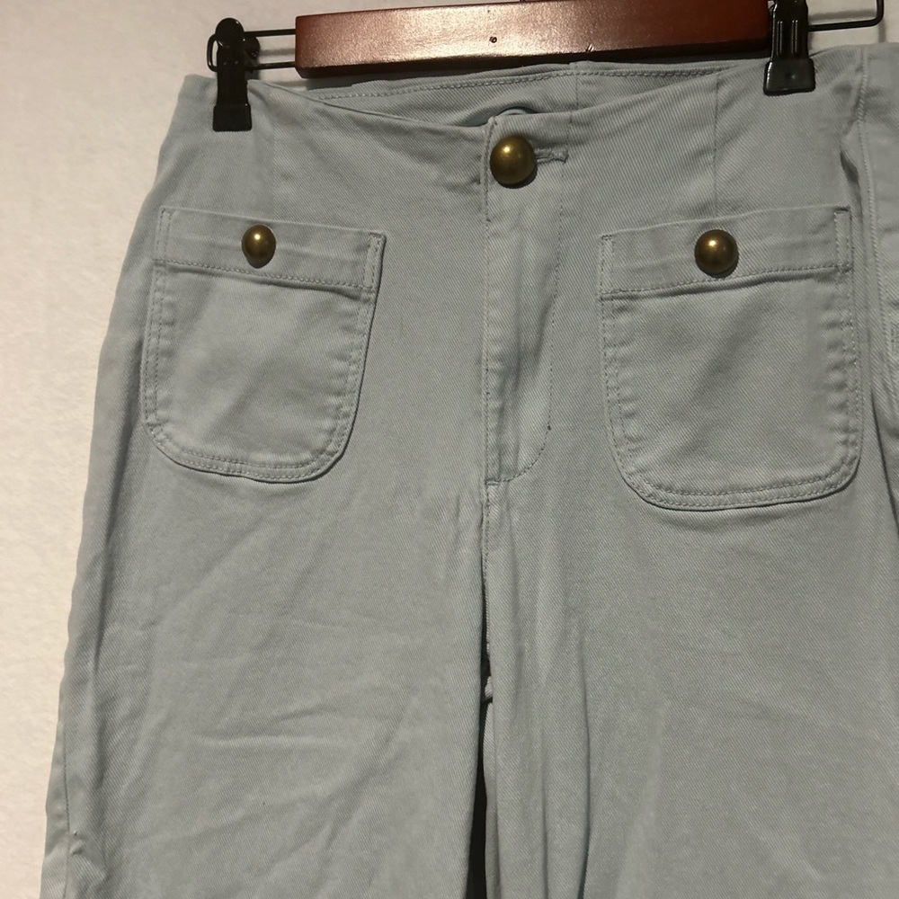Light wash Wideleg High Waisted Jeans